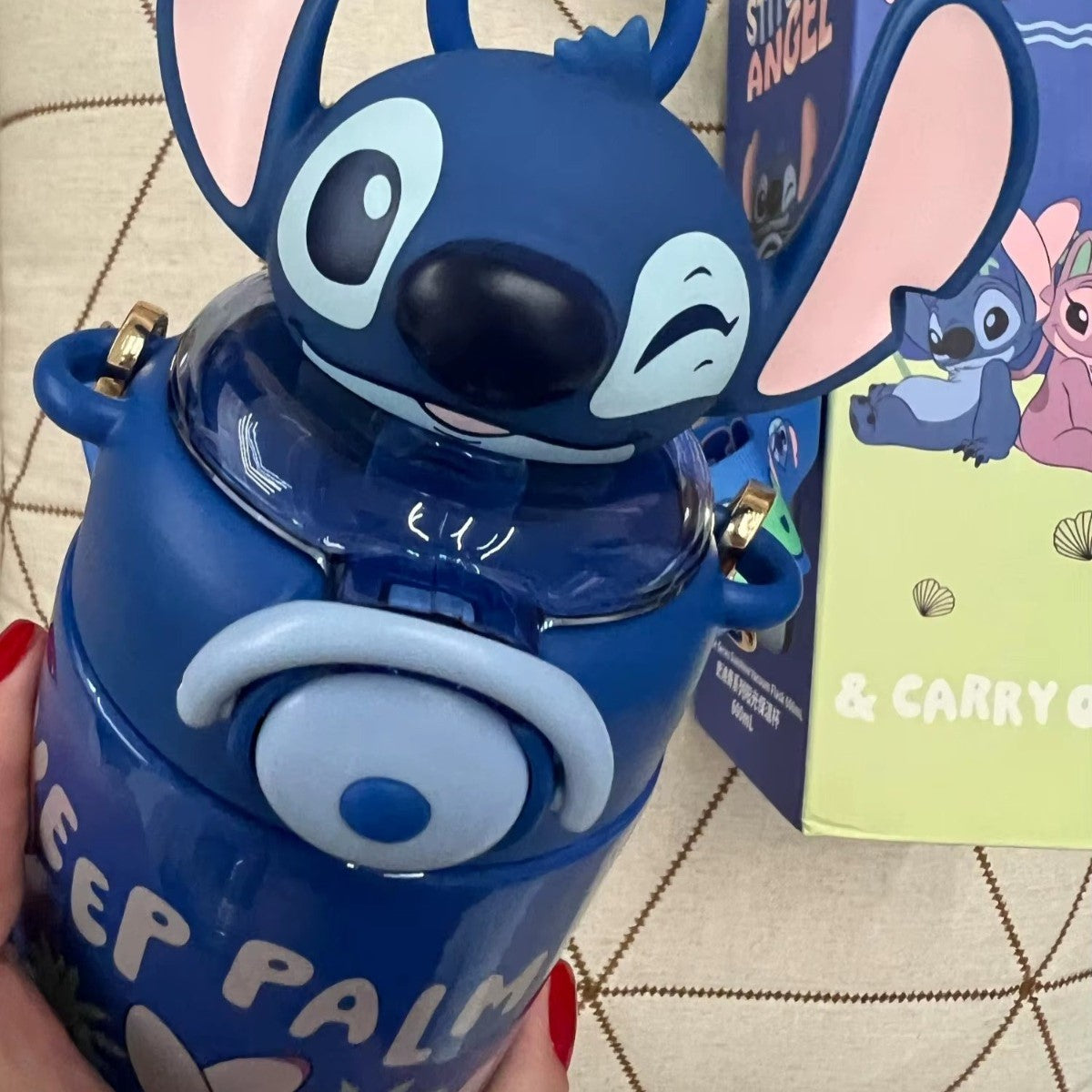 חסכונות לעונת השמש 🌞🔥 - בקבוק נירוסטה שומר קור סטיץ 💙💙💙