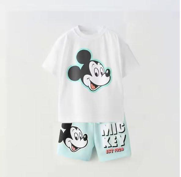ביגוד ילדים קיץ 2025 – חולצה ומכנס דיסני במבחר מידות
