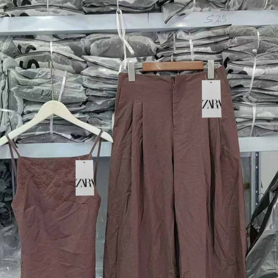 חליפת נשים 2 חלקים גב פתוח עם רקמה וז׳קט כתפיות