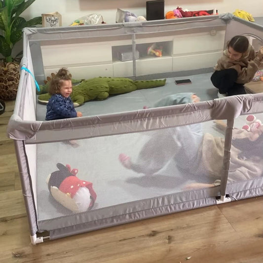 לול מגרש משחקים ובריכת כדורים לילדים משלוח מהיר מישראל