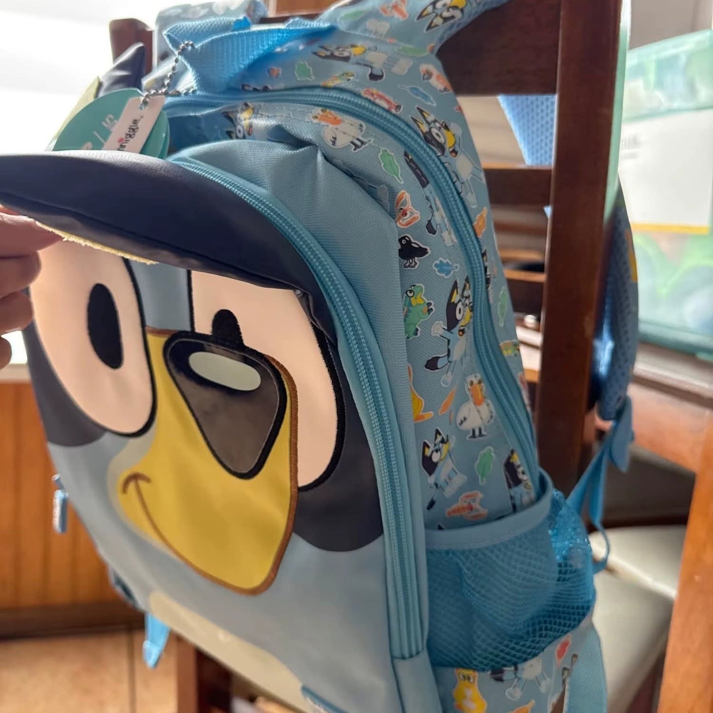 תיק גן בלואי Smiggle ובקבוק נירוסטה שומר קור