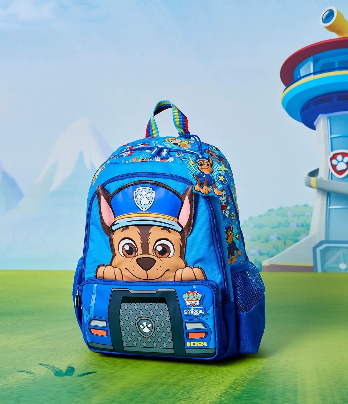 תיק גן Smiggle איכותי עם גב וידיות אורטופדיות וחלוקת אחסון