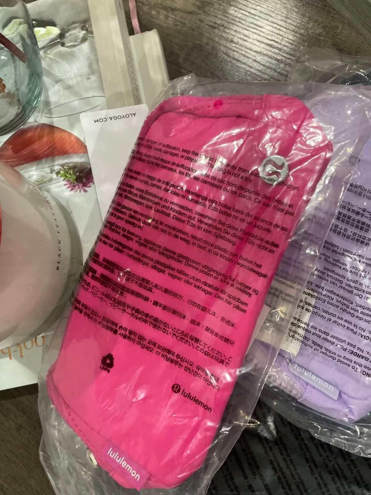 פאוצ' Lulu 17 צבעים מעוצבים עם לוגו מוסתר