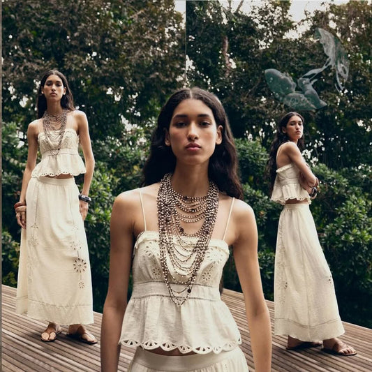 סט גופיה וחצאית רקומה עם כתפיות חלולות לנשים