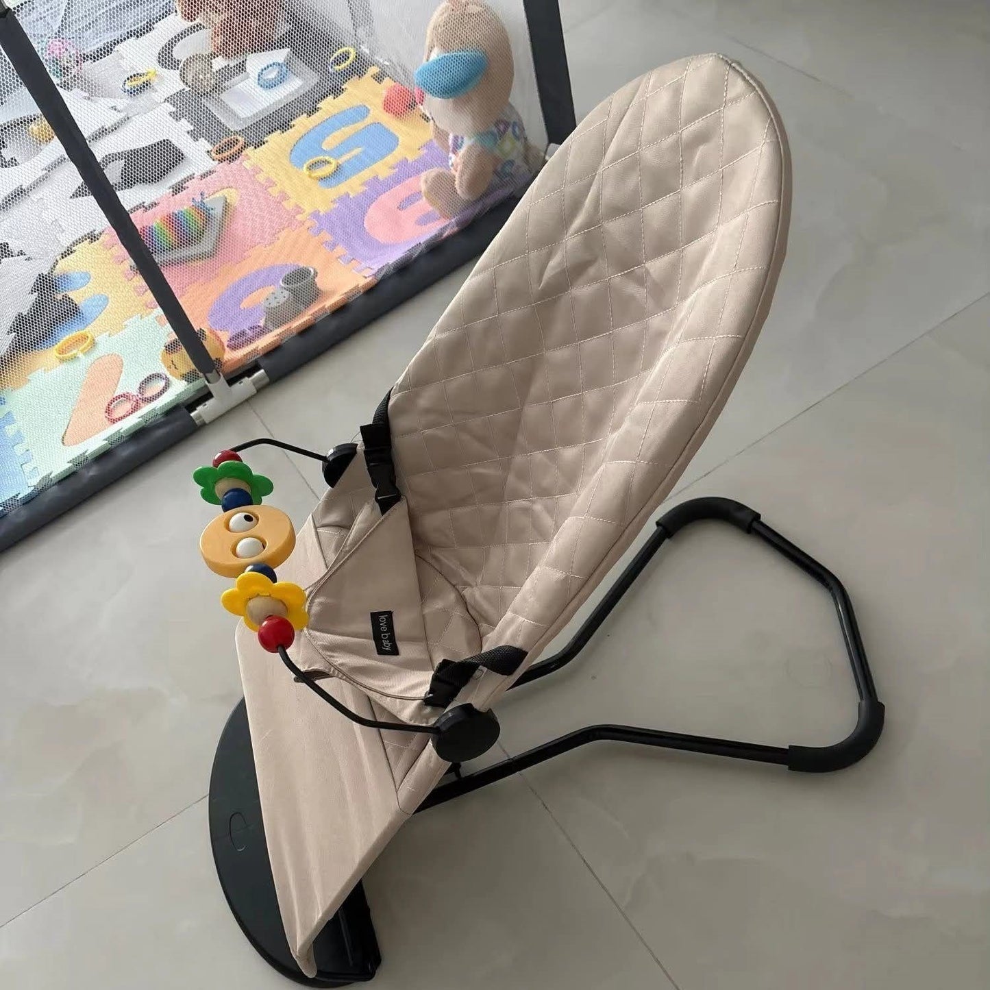 טרמפולינה לתינוק עם מובייל בייביורן ומשלוח מהיר מישראל