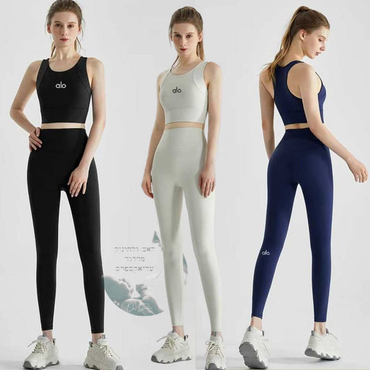 סט ספורט נשים ALO – טופ ריצה מקצועי ומכנסי טייץ גזרה גבוהה דו-חלקי