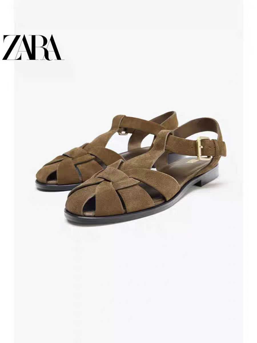 סנדלי נשים שטוחות דקיקות בעיצוב מודרני ZARA