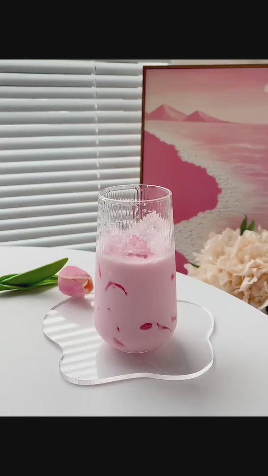 זמן קיץ 🏖🌞 - איך אתן רואות את עצמכן שותות את הקפה הקר שלכן?