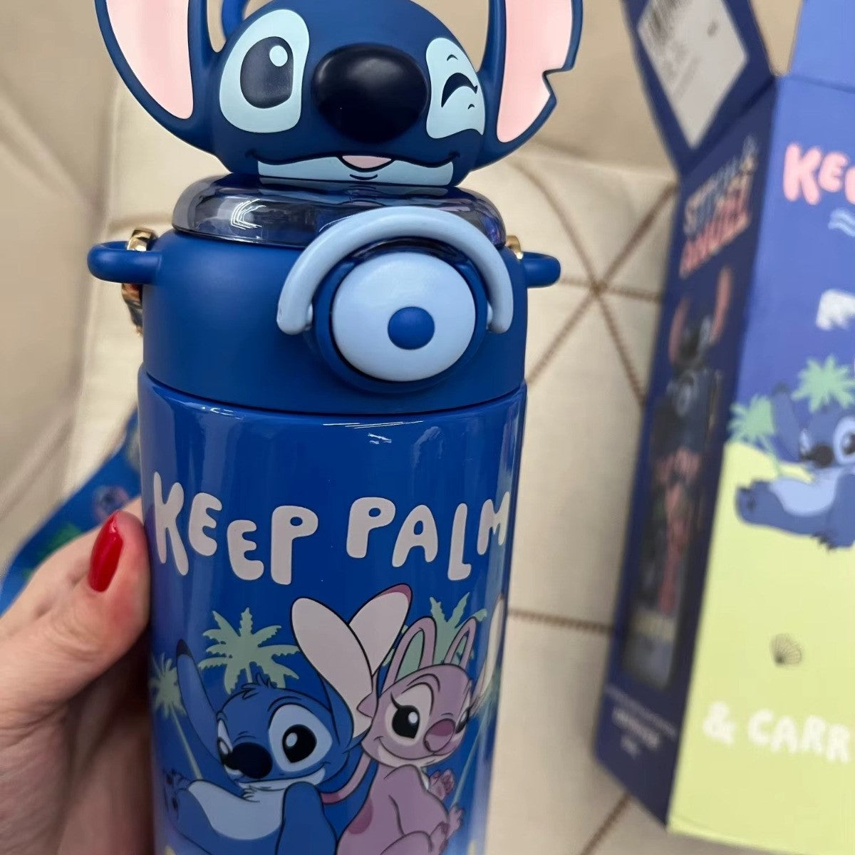 חסכונות לעונת השמש 🌞🔥 - בקבוק נירוסטה שומר קור סטיץ 💙💙💙