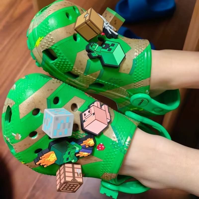 זה זמן קיץ! כפכפי קרוקס במבצעים מטורפים – אל תפספסו!