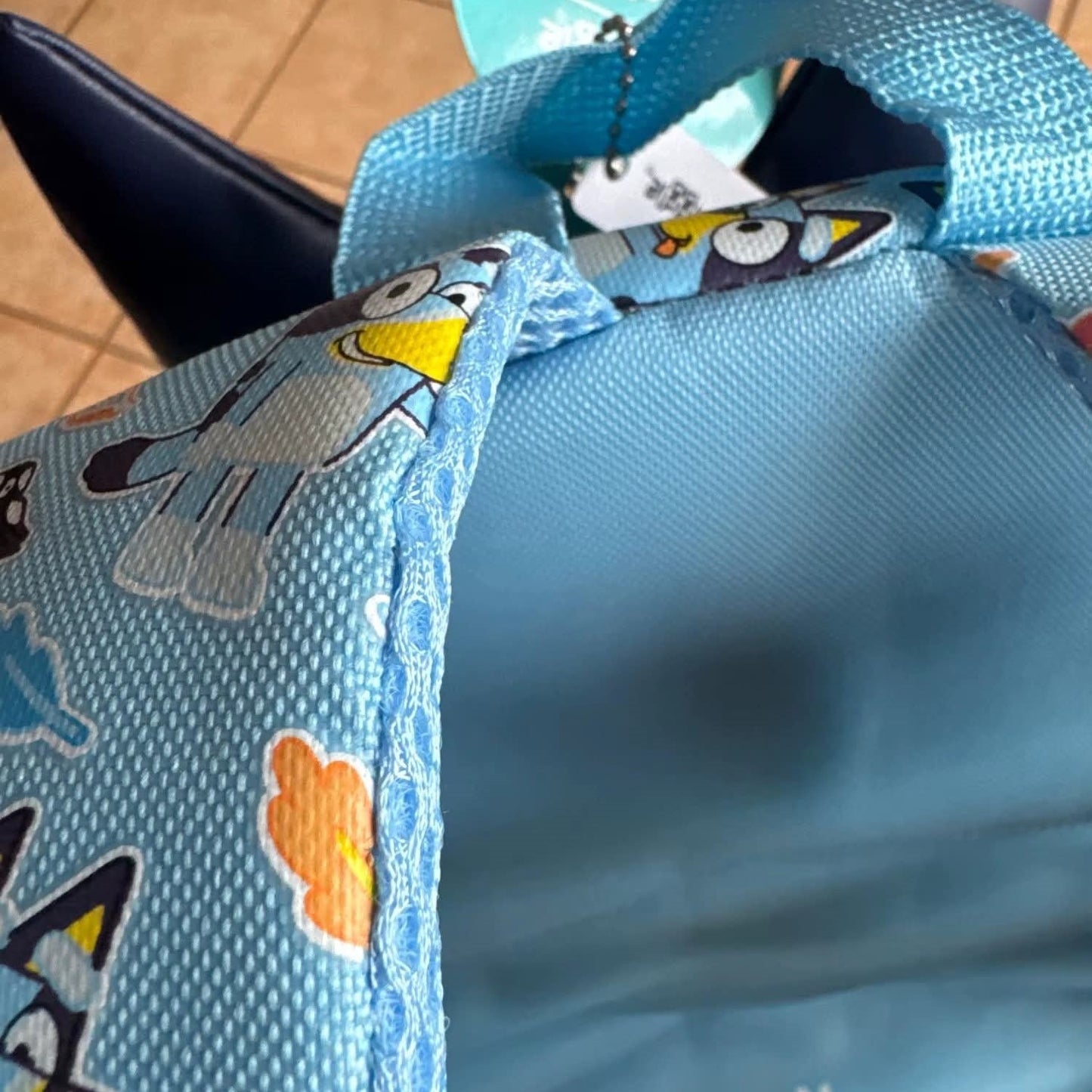 תיק גן בלואי מבית Smiggle + בקבוק נירוסטה שומר קור