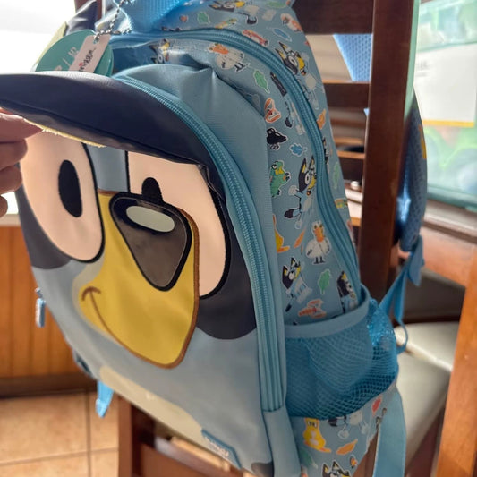 תיק גן בלואי מבית Smiggle + בקבוק נירוסטה שומר קור