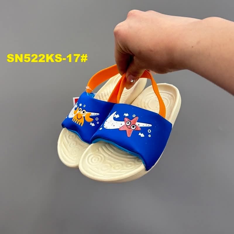 כפכפי ילדים לקיץ לנ boys דגם D250222 – סנדלי חוף שטוחים מעור PU עם רפידת PU