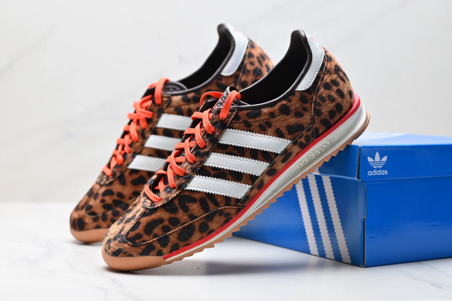נעלי ADIDAS נשים ונערות — דגמים וצבעים חדשים
