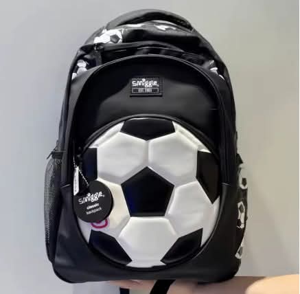 תיק בית ספר Smiggle איכותי עם אביזרי ארוחה ושתייה