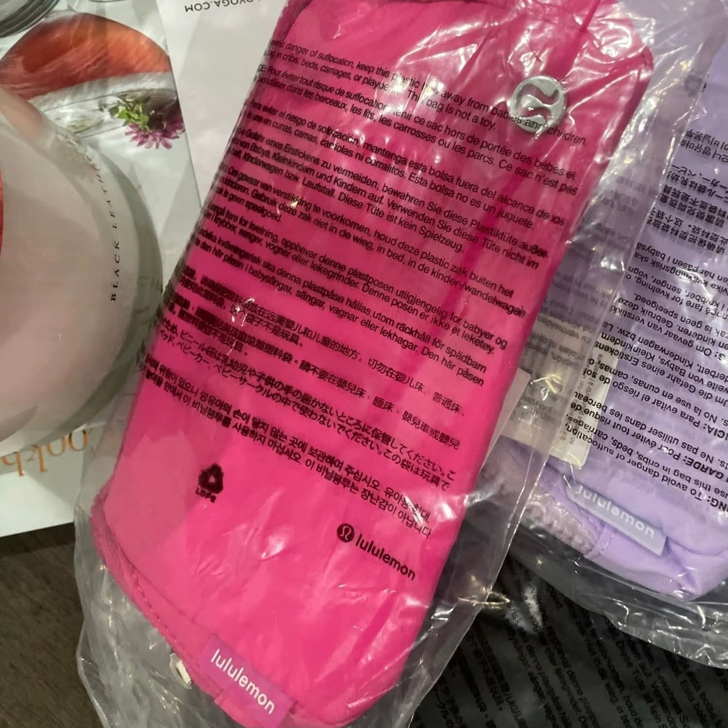 פאוצ'ים Lululemon מהדוד – השלמות מושלמות לקיץ במחיר משתלם