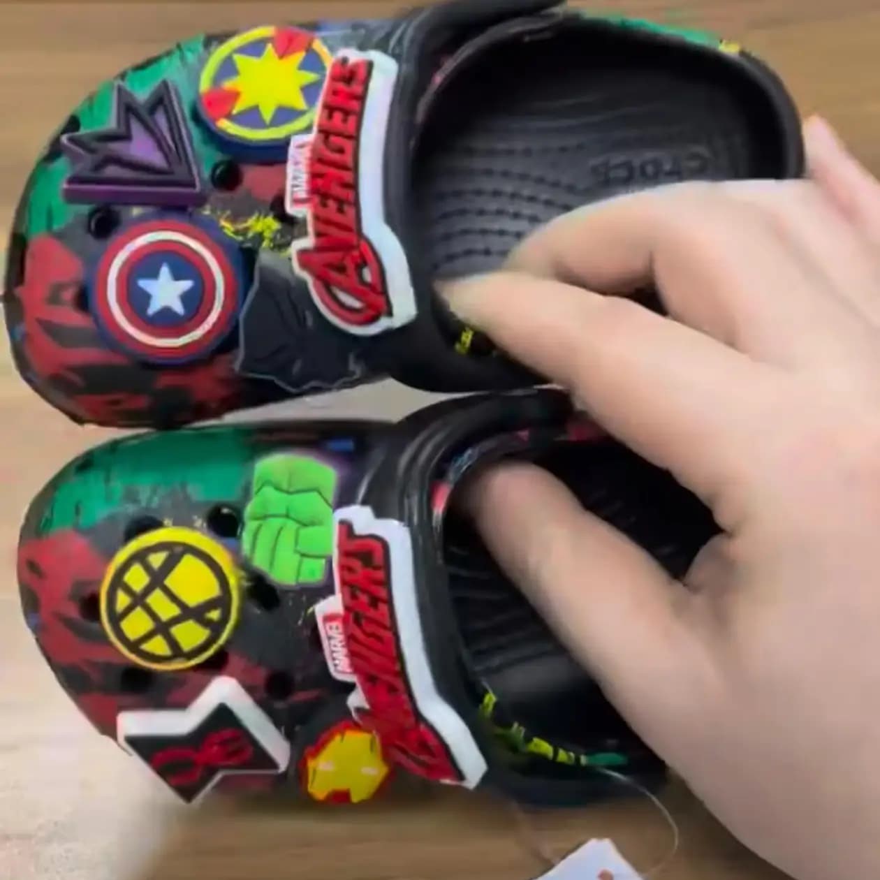 כפכפי קרוקס לילדים MARVEL – מידות 24-35, בחירה מדויקת לפי אורך כף הרגל